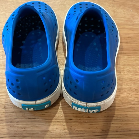 Native sneakers - Picture 3 of 3